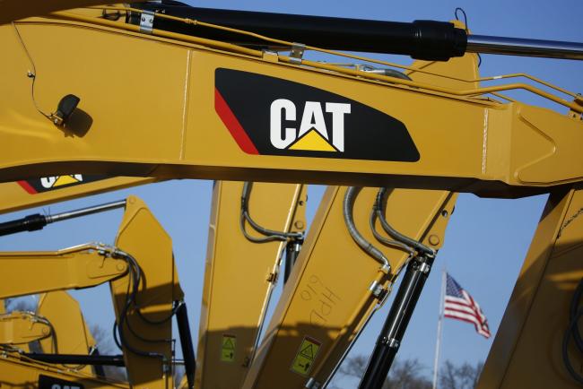 © Bloomberg. Caterpillar Inc. excavators are displayed for sale at the Whayne Supply Co. dealership in Louisville, Kentucky, U.S., on Monday, Jan. 27, 2020. Caterpillar is scheduled to release earnings figures on January 31.