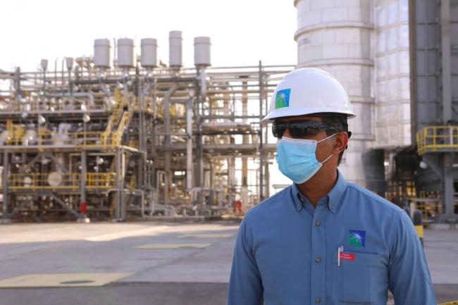 Saudi Arabia Raises Oil Prices for Asian and U.S. Customers