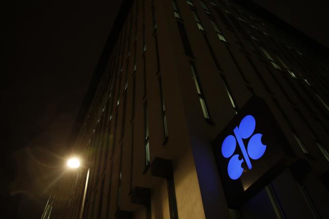 © Bloomberg. An OPEC sign hangs outside the OPEC Secretariat as night falls during the 175th Organization Of Petroleum Exporting Countries (OPEC) meeting in Vienna, Austria, on Thursday, Dec. 6, 2018. The Organization of Petroleum Exporting Countries and its allies are desperate to shore up oil prices after a slump of more than $20 a barrel since October.