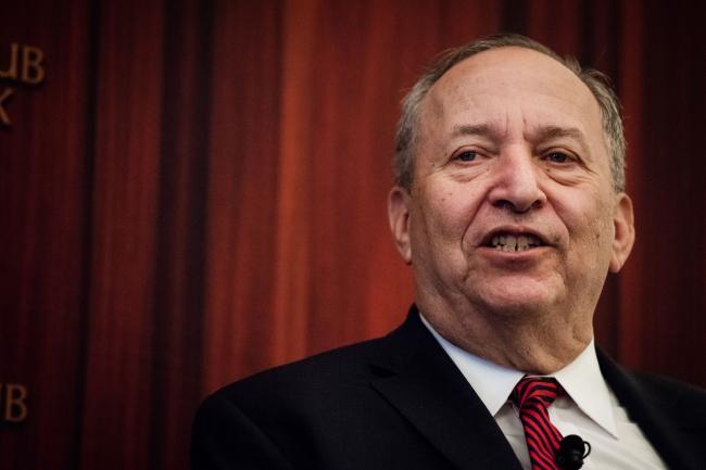 © Bloomberg. Larry Summers, former U.S. Treasury secretary, speaks during an Economic Club of New York event in New York, U.S., on Wednesday, May 16, 2018. Summers discussed government, budget, and public investment. Photographer: Mark Kauzlarich/Bloomberg