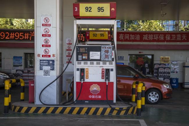 © Bloomberg. A PetroChina Co. gas station in Beijing, China, on Friday, Aug. 19, 2022. PetroChina, the country’s biggest oil and gas producer, is weighing a plan to carve out its marketing and trading business and seek a separate listing, people with knowledge of the matter said. Bloomberg