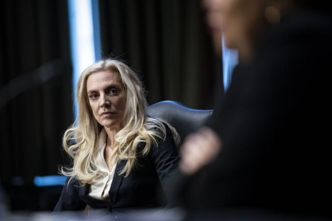 © Bloomberg. Lael Brainard, governor of the U.S. Federal Reserve, listens during a Senate Banking, Housing, and Urban Affairs Committee confirmation hearing in Washington, D.C., U.S., on Thursday, Jan. 13, 2022. Brainard, nominated by President Biden to serve as Fed vice chair, said tackling inflation and getting it back down to 2% while sustaining an inclusive recovery is the U.S. central bank's most pressing task.