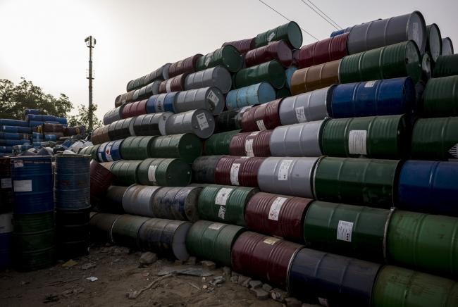 © Bloomberg. Oil barrels in Faridabad, India, on Sunday, June 12, 2022. Extreme weather conditions in some nations, combined with Russia’s invasion of Ukraine, have led to a global squeeze in supplies of fossil fuels, and sent prices of oil, natural gas and coal soaring.