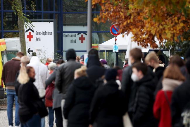 Germany’s Incoming Chancellor Calls for Mandatory Vaccinations