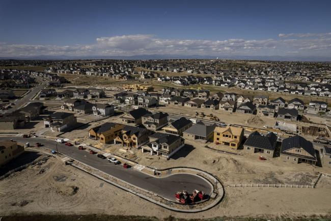 &copy Bloomberg. Single family homes under construction in a housing development in Aurora, Colorado, US, on Monday, Oct. 10, 2022. US mortgage rates last week jumped to a 16-year high, marking the seventh-straight weekly increase and spurring the worst slump in home loan applications since the depths of the pandemic. Photographer: Chet Strange/Bloomberg