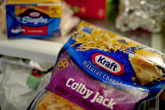 &copy Bloomberg. Kraft brand Colby Jack shredded cheese arranged in the Brooklyn borough of New York, US, on Saturday, July 23, 2022. Kraft Heinz Co. is scheduled to release earnings figures on July 27. Photographer: Gabby Jones/Bloomberg